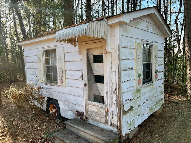 view of outdoor structure