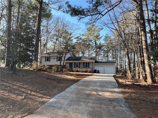 view of front of property featuring a garage