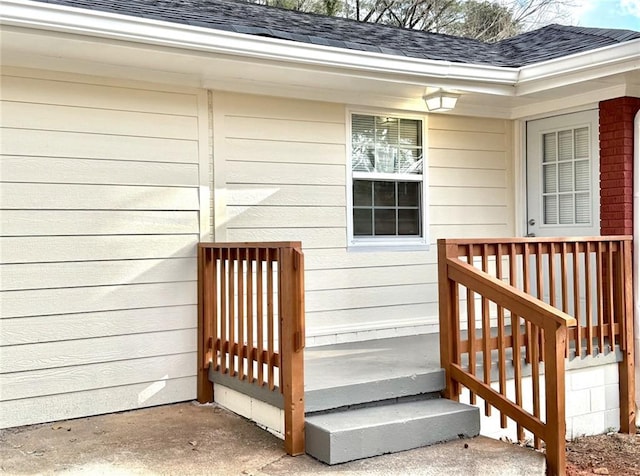 2182 Rosewood Rd, Decatur, GA 30032 - property entrance featuring a shingled roof