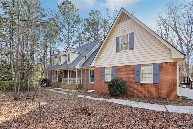 view of front of property with a porch