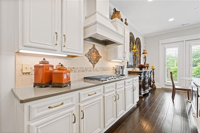 340 Marietta Walk Ln, Marietta, GA 30064 - bathroom featuring shower / tub combo, toilet, and vanity