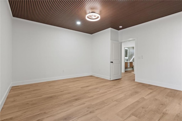 1337 Fairfield Dr, Lilburn, GA 30047 - unfurnished room with crown molding, light wood-style flooring, and recessed lighting