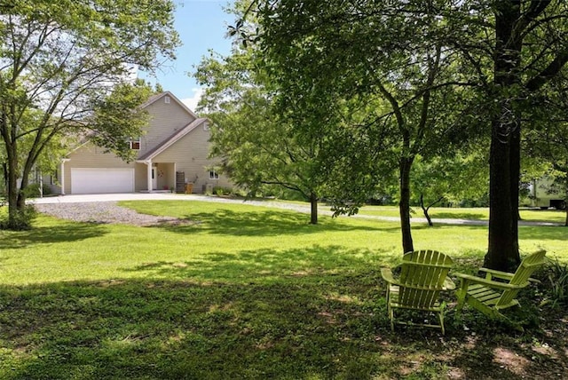 806 Skelton Rd, Hoschton, GA 30548 - view of grassy yard with driveway