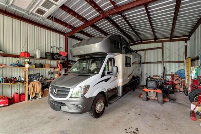 806 Skelton Rd, Hoschton, GA 30548 - garage featuring metal wall