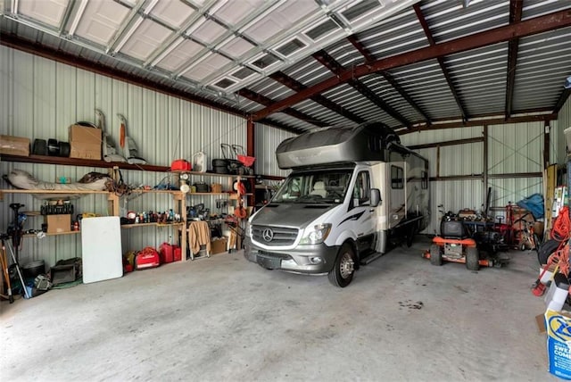 806 Skelton Rd, Hoschton, GA 30548 - garage featuring metal wall
