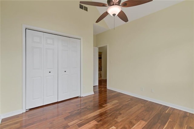 475 Brown Thrasher Ct, Alpharetta, GA 30009 - unfurnished bedroom with wood finished floors, a closet, and a ceiling fan