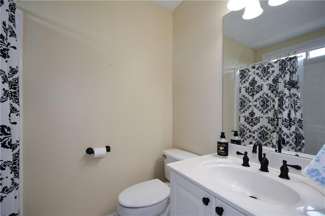 2637 Morningside Trl NW, Kennesaw, GA 30144 - full bath with toilet, vanity, and curtained shower