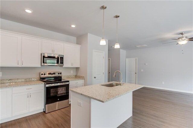 0 Dortch Rd, Eastanollee, GA 30538 - unfurnished bedroom featuring carpet, a walk in closet, baseboards, and a closet