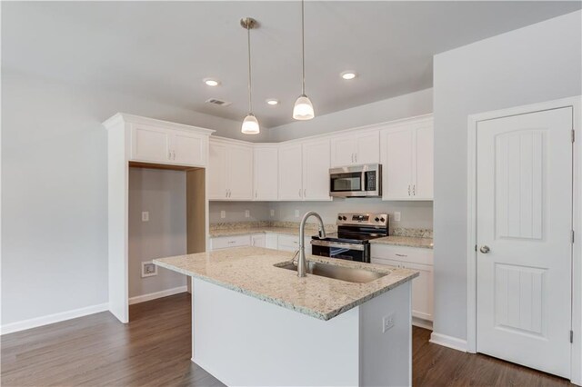 0 Dortch Rd, Eastanollee, GA 30538 - bedroom with light colored carpet, baseboards, and ceiling fan