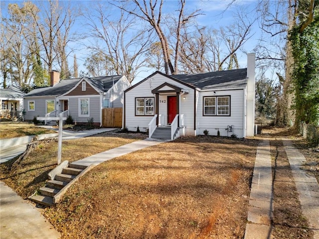 view of front of property