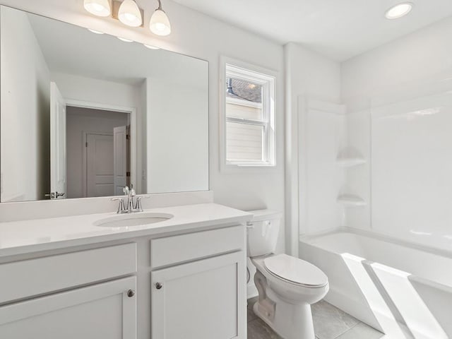 full bath featuring recessed lighting, toilet, and vanity