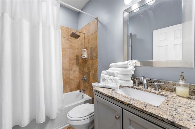 650 Ira St SW, Atlanta, GA 30312 - bathroom with vanity, shower / bath combination with curtain, and toilet