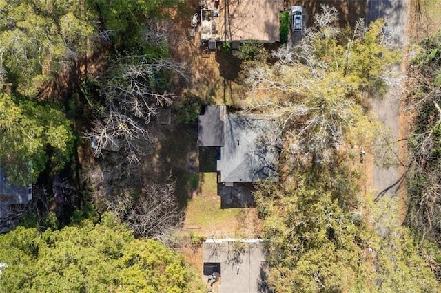 501 Aberdeen Dr NW, Atlanta, GA 30318 - view of subject property featuring a heavily wooded area