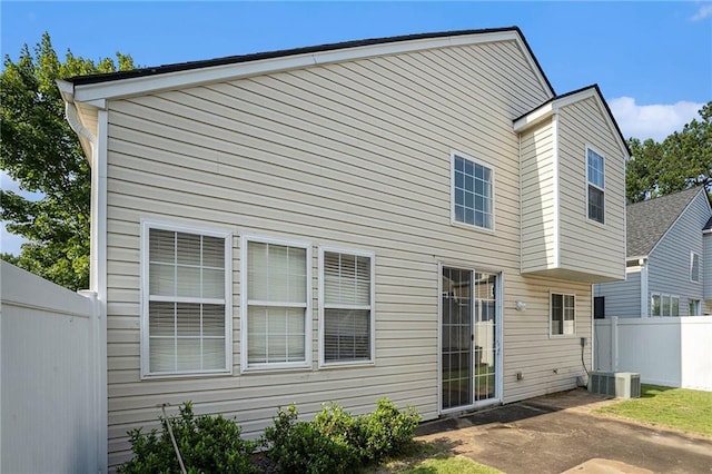 139 W Oaks Pl, Woodstock, GA 30188 - back of house featuring a patio