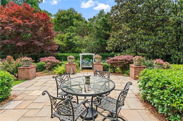 2117 Stephens Walk, Dunwoody, GA 30338 - view of patio / terrace with outdoor dining area