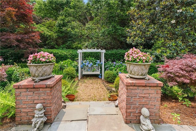 2117 Stephens Walk, Dunwoody, GA 30338 - view of patio / terrace