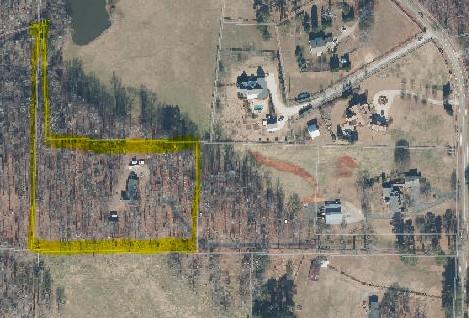 527 Gaddis Rd, Canton, GA 30115 - aerial map of property and surrounding area with property boundaries highlighted