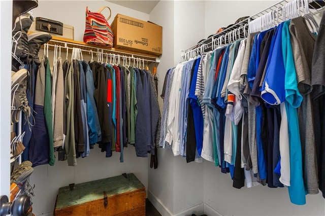 141 Ennisbrook Dr SE, Smyrna, GA 30082 - view of walk in closet
