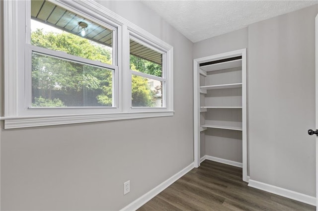 679 Creek View Dr, Lawrenceville, GA 30044 - view of closet