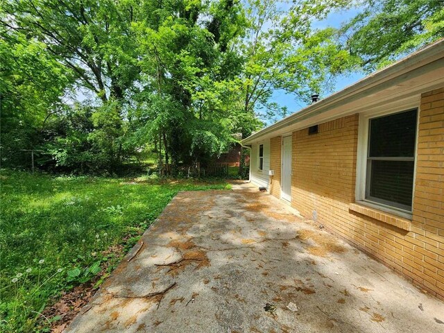 1321 Snapfinger Rd, Decatur, GA 30032 - view of yard with a patio area