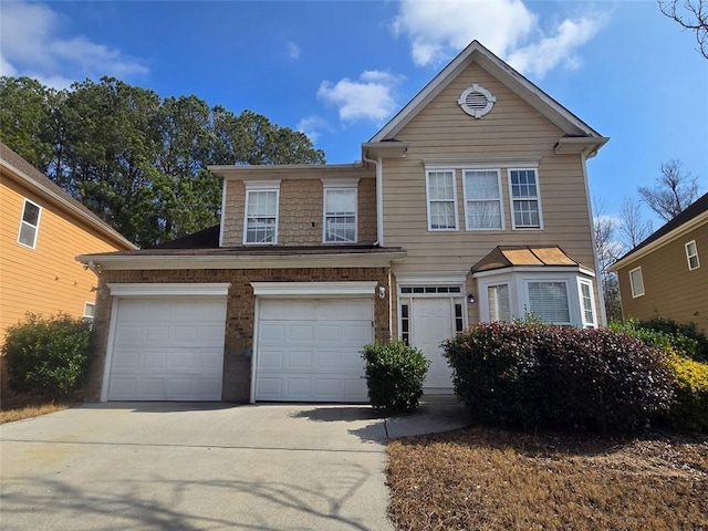 view of front property featuring a garage