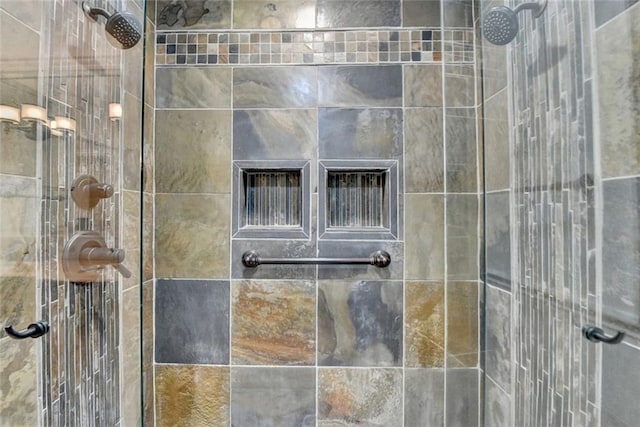 5507 Martina Way, Dunwoody, GA 30338 - full bathroom featuring a stall shower