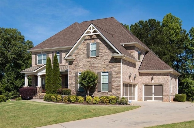 view of front of home with a front lawn