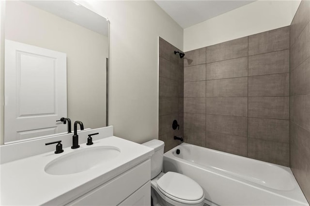 1941 Quarry Park Pl NW, Atlanta, GA 30318 - bathroom with toilet, vanity, and tub / shower combination