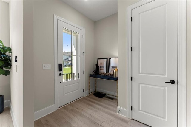 1941 Quarry Park Pl NW, Atlanta, GA 30318 - entryway featuring light wood-style floors and baseboards