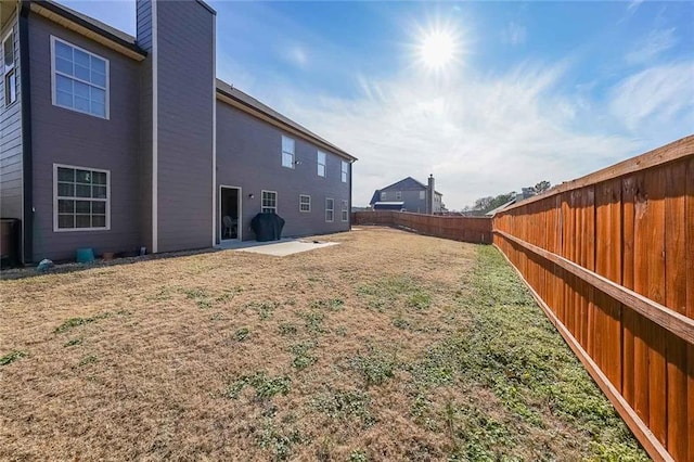 view of yard with a patio