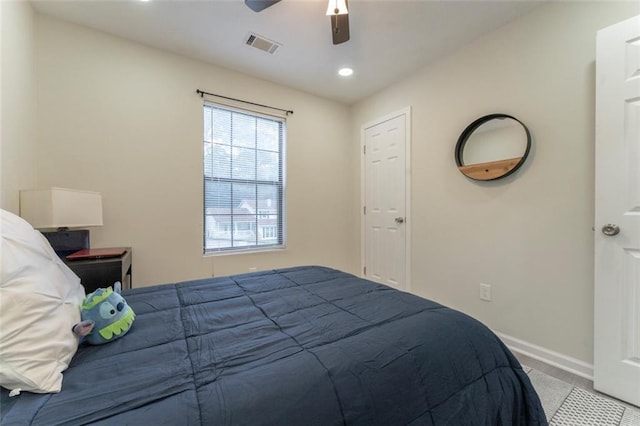 bedroom with ceiling fan