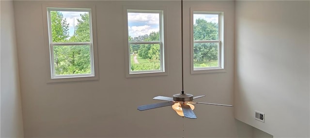 2962 Girard Ln, Duluth, GA 30097 - detailed view of ceiling fan