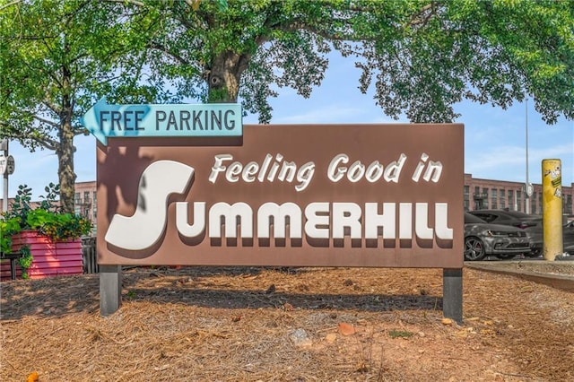 view of community / neighborhood sign