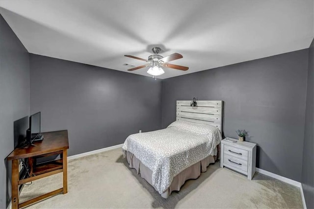 bedroom featuring carpet floors and ceiling fan