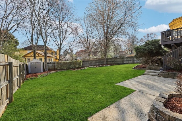 10475 Willow Meadow Cir, Alpharetta, GA 30022 - fenced backyard featuring a storage shed and a patio area