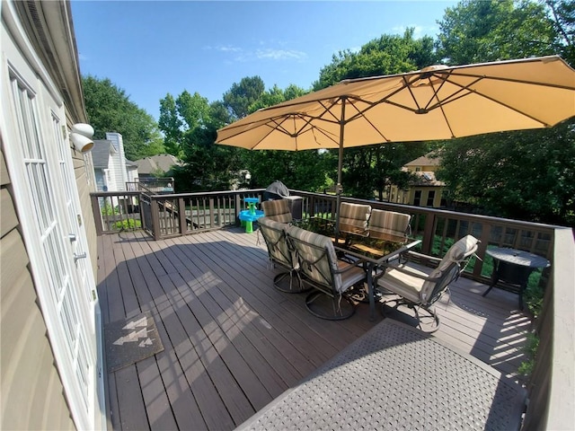 10475 Willow Meadow Cir, Alpharetta, GA 30022 - wooden deck featuring outdoor dining area