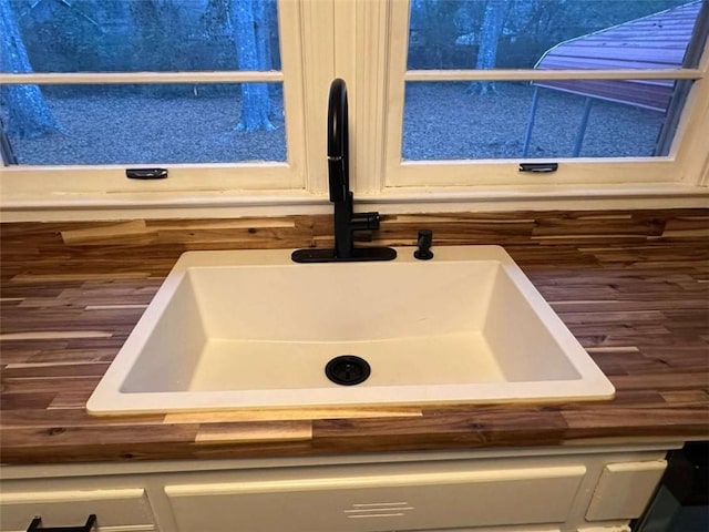 room details with sink