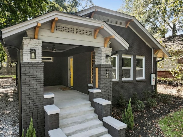 view of front of home with ceiling fan