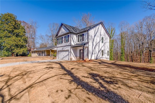 view of front of home featuring a garage