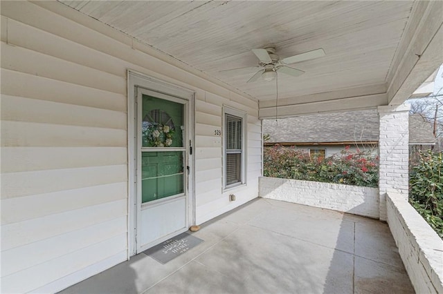 view of patio / terrace with ceiling fan and covered porch