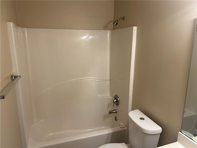6536 Rebecca Lou Ln, Lithonia, GA 30058 - full bath with toilet and bathtub / shower combination