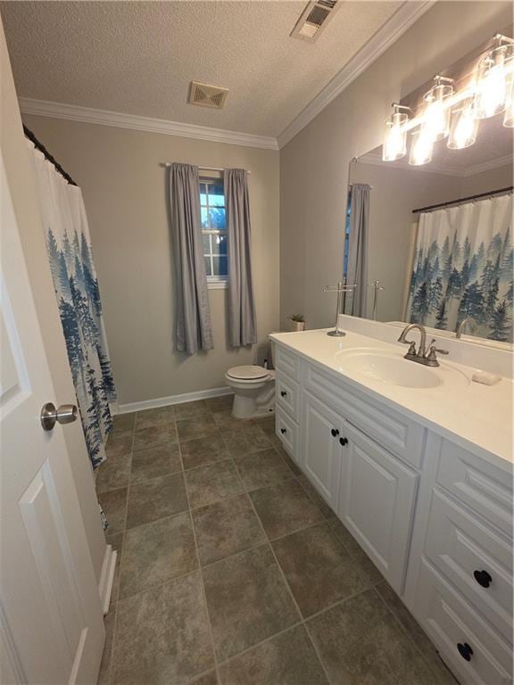 77 Ben W Dr, Cedartown, GA 30125 - bathroom featuring vanity, a textured ceiling, crown molding, and a shower with shower curtain