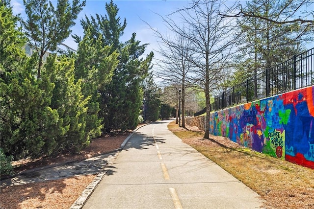 5097 Peachtree Rd Unit I, Atlanta, GA 30341 - surrounding community with driveway