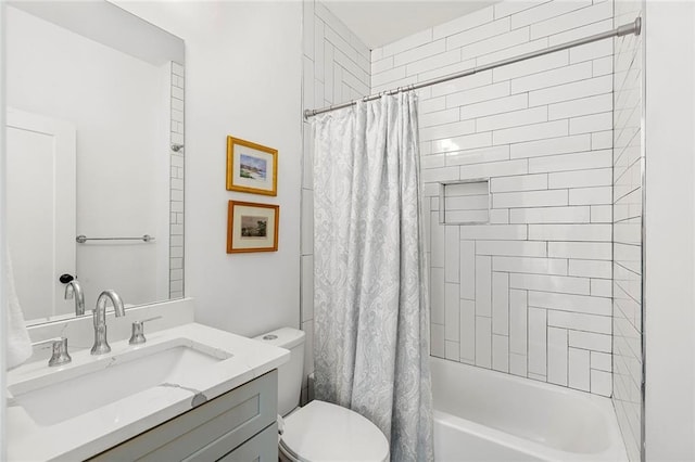 259 Sisson Ave, Atlanta, GA 30317 - full bathroom featuring vanity and shower / bath combo with shower curtain