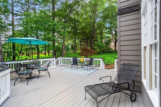 605 Linkside Holw, Alpharetta, GA 30005 - wooden terrace with outdoor dining space
