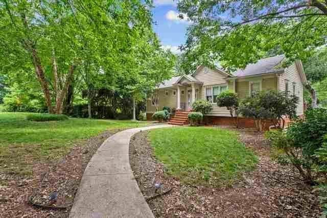 Listing photo 2 for 721 Smithstone Rd SE, Marietta GA 30067