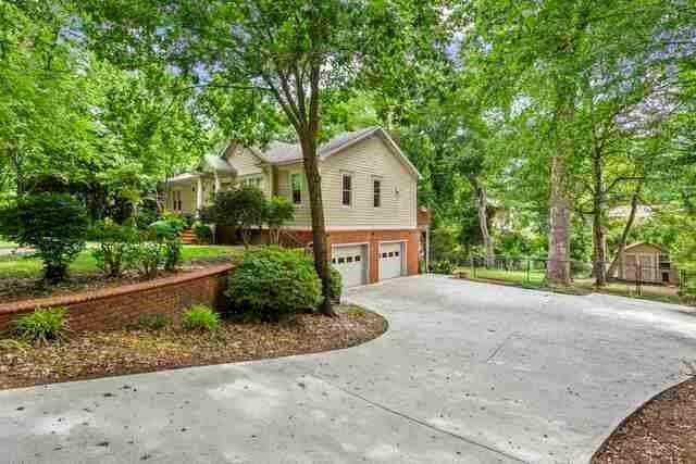 Listing photo 3 for 721 Smithstone Rd SE, Marietta GA 30067