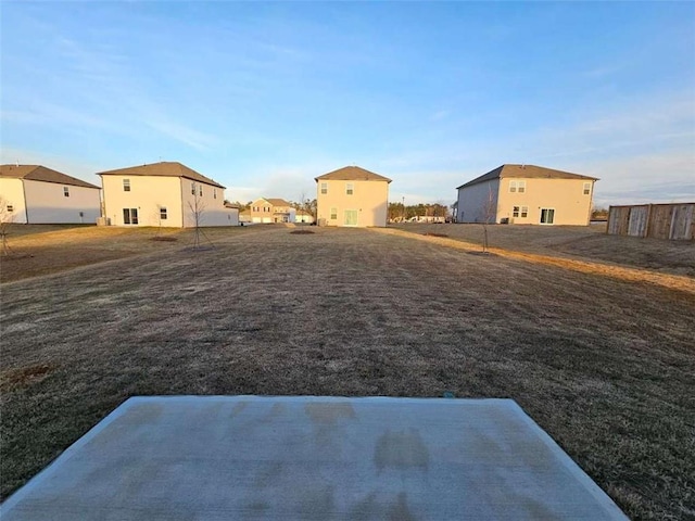 view of yard with a residential view