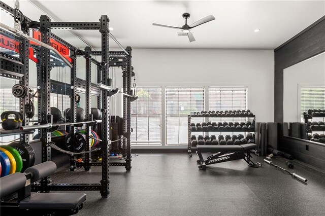 exercise room featuring ceiling fan