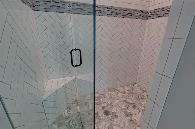 6449 Snelling Mill Rd, Flowery Branch, GA 30542 - detailed view of a shower stall